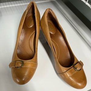 Light Brown Clarks Heels